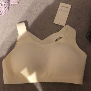 NWT lululemon sports bra